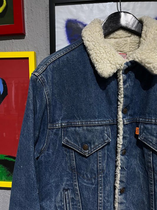 Jacket LEVIS sherpa
Orange Tab 80’S
Talla:L